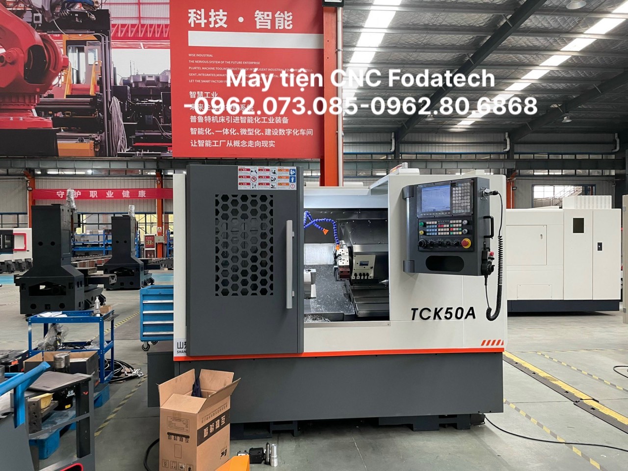 MÁY TIỆN CNC