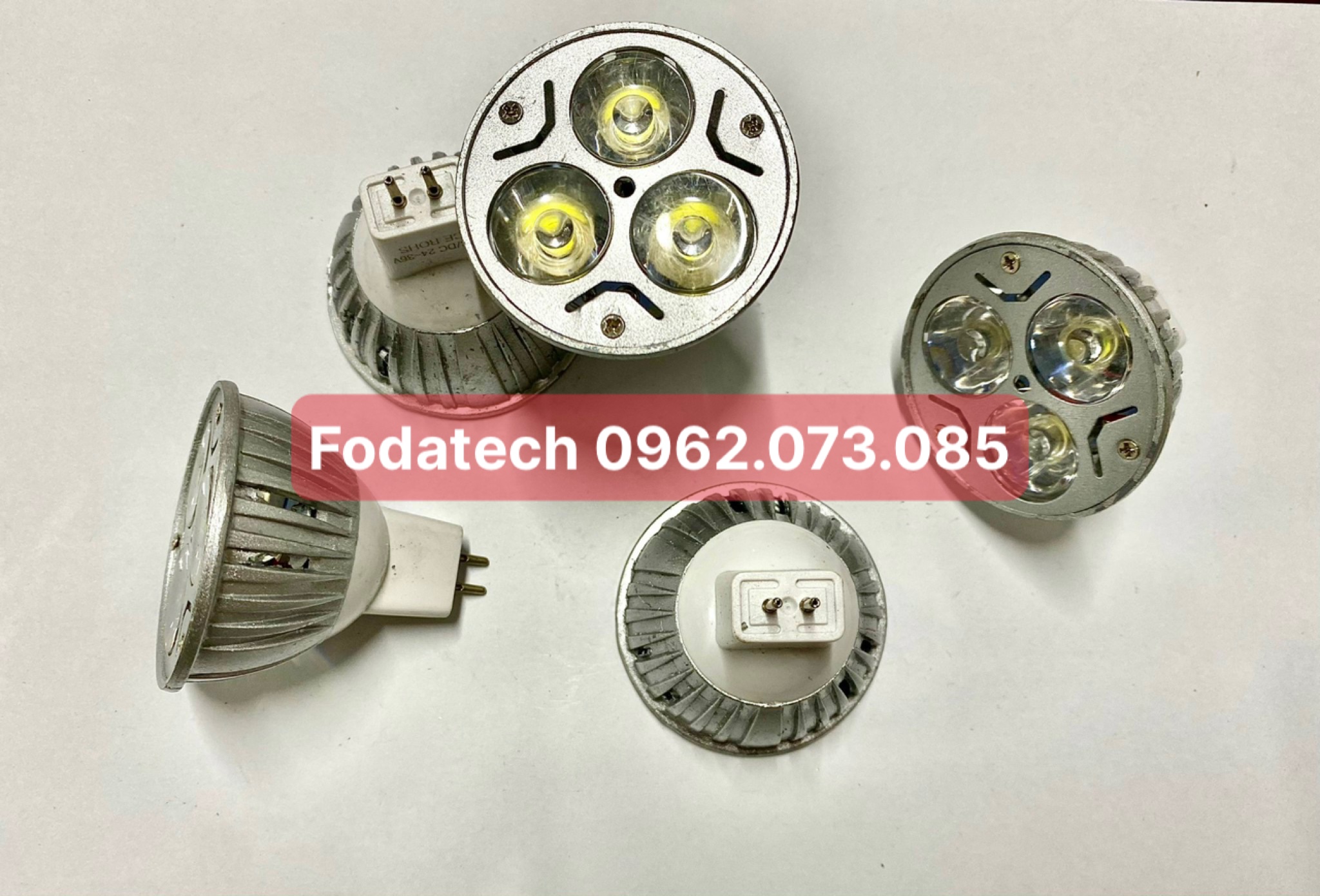 Bóng đèn máy cắt dây