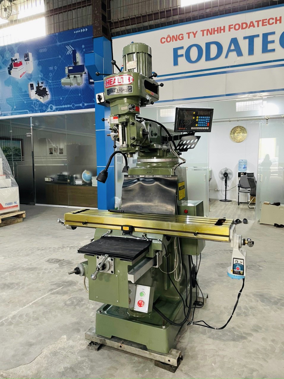 MÁY PHAY VẠN NĂNG M4S